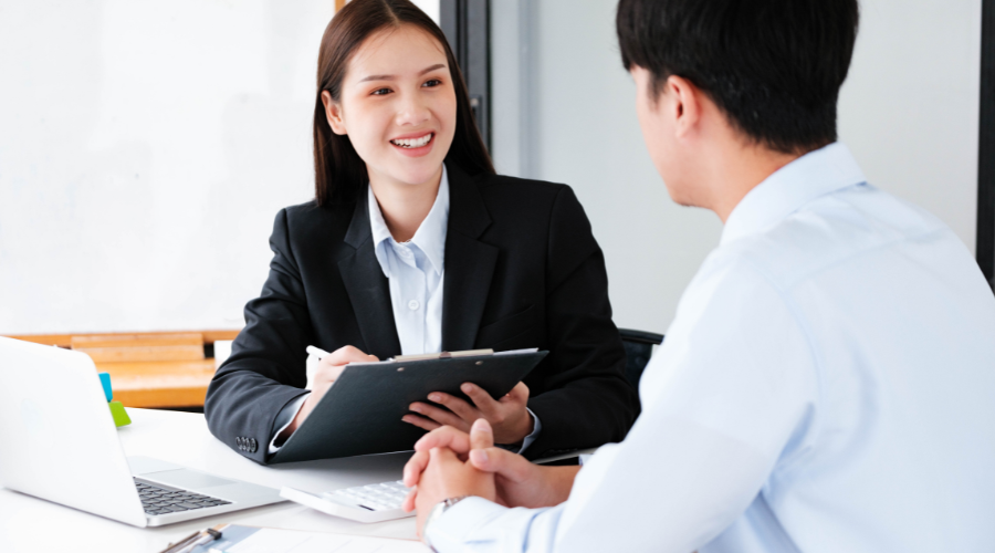 How to Talk About Salary During a Job Interview (the Right Way)